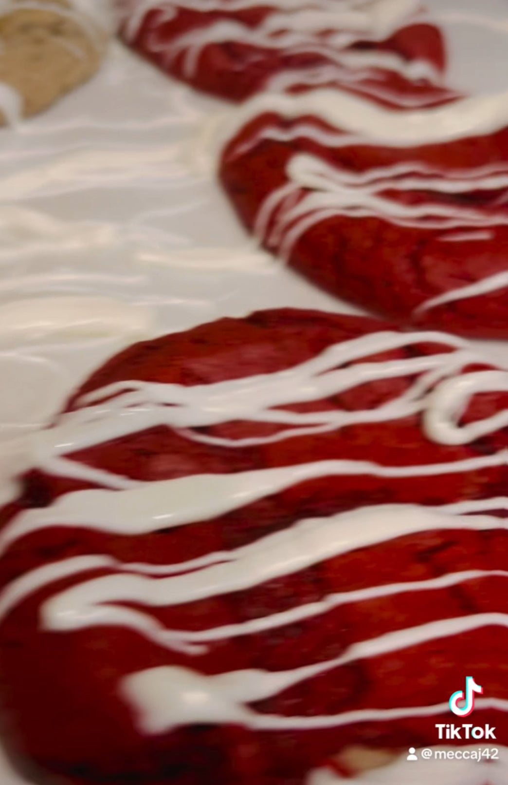Red velvet cookies