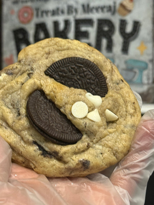 Cookies and crème cookies 4 count